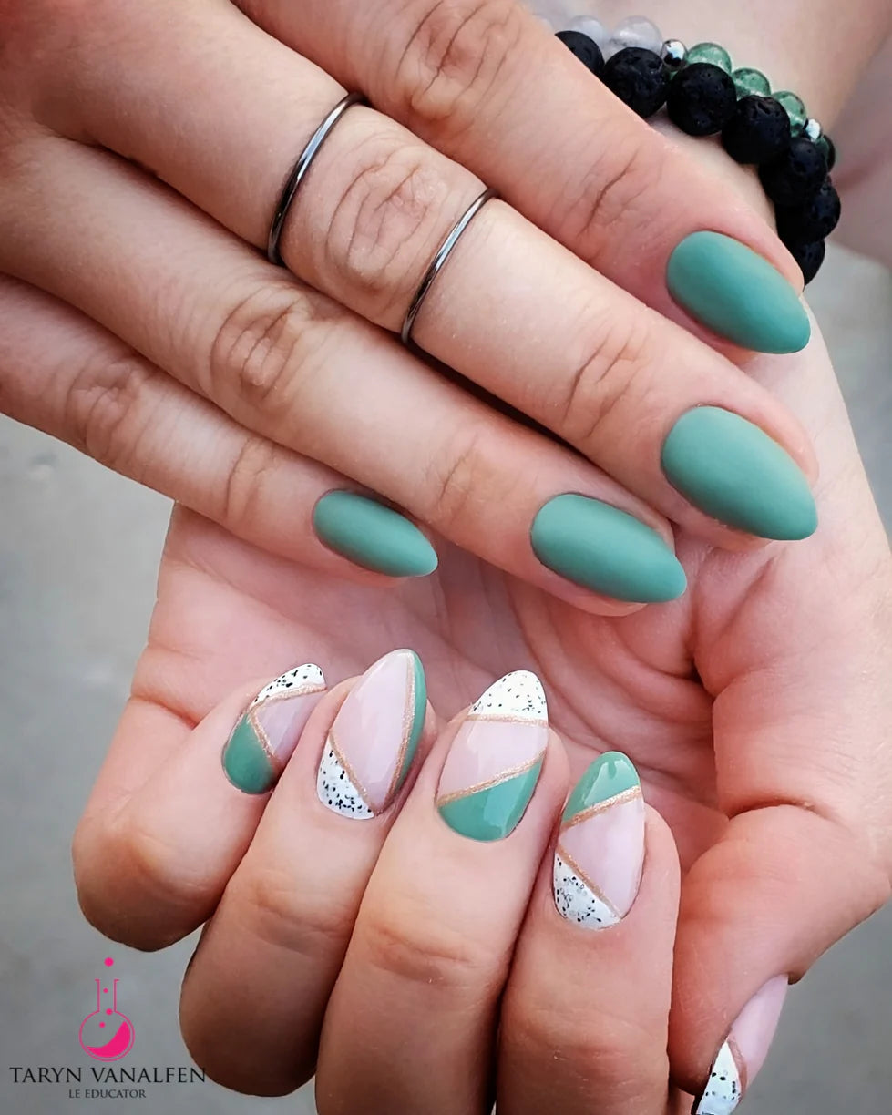 Light Elegance ButterCream - Chemical Imbalance - Creata Beauty - Professional Beauty Products