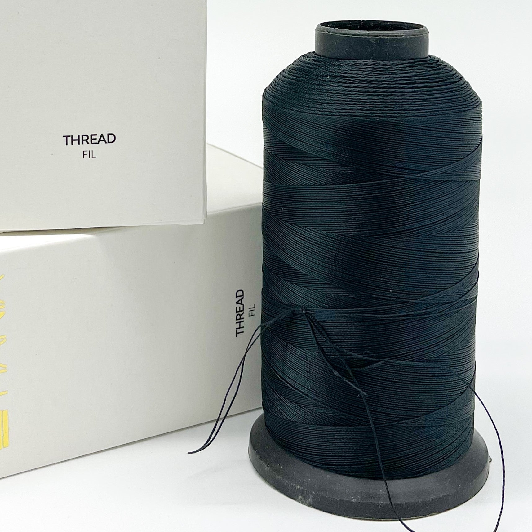 Rania - Thread (1400m) -Hand Tied Extension Thread - Creata Beauty - Professional Beauty Products