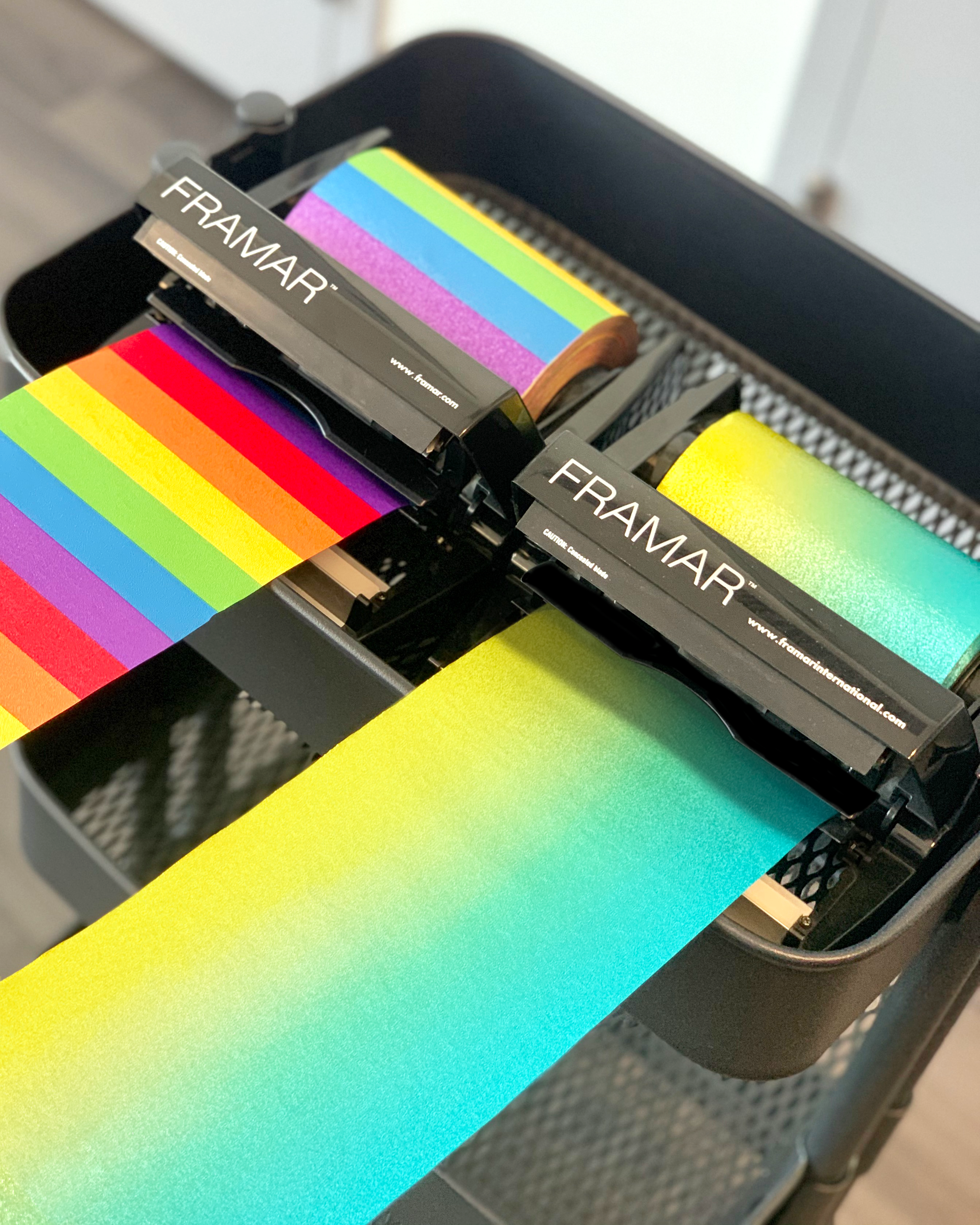 Framar - Fold Freak Foil Dispenser - Creata Beauty - Professional Beauty Products