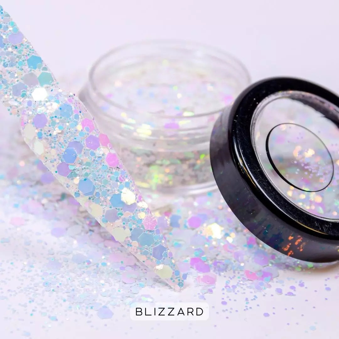 Moonflair - Winter Glitter Powder - Creata Beauty - Professional Beauty Products