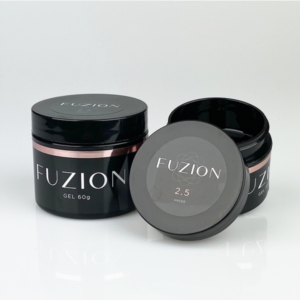 Fuzion Gel - 2.5 Blending Builder - Creata Beauty - Professional Beauty Products